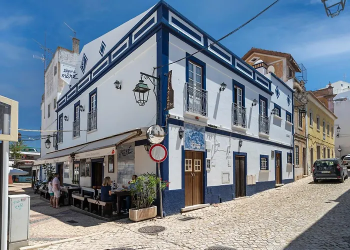 House In The Historic Center- Ferienhaus Portimão