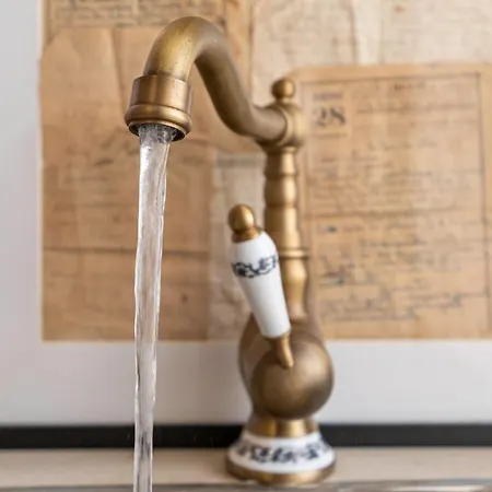 House In The Historic Center- 度假居 波尔蒂芒