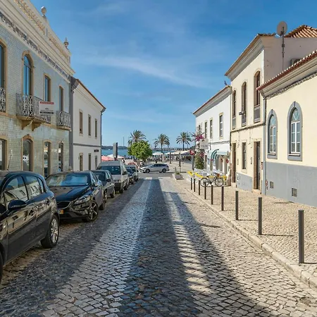 House In The Historic Center- Feriehus